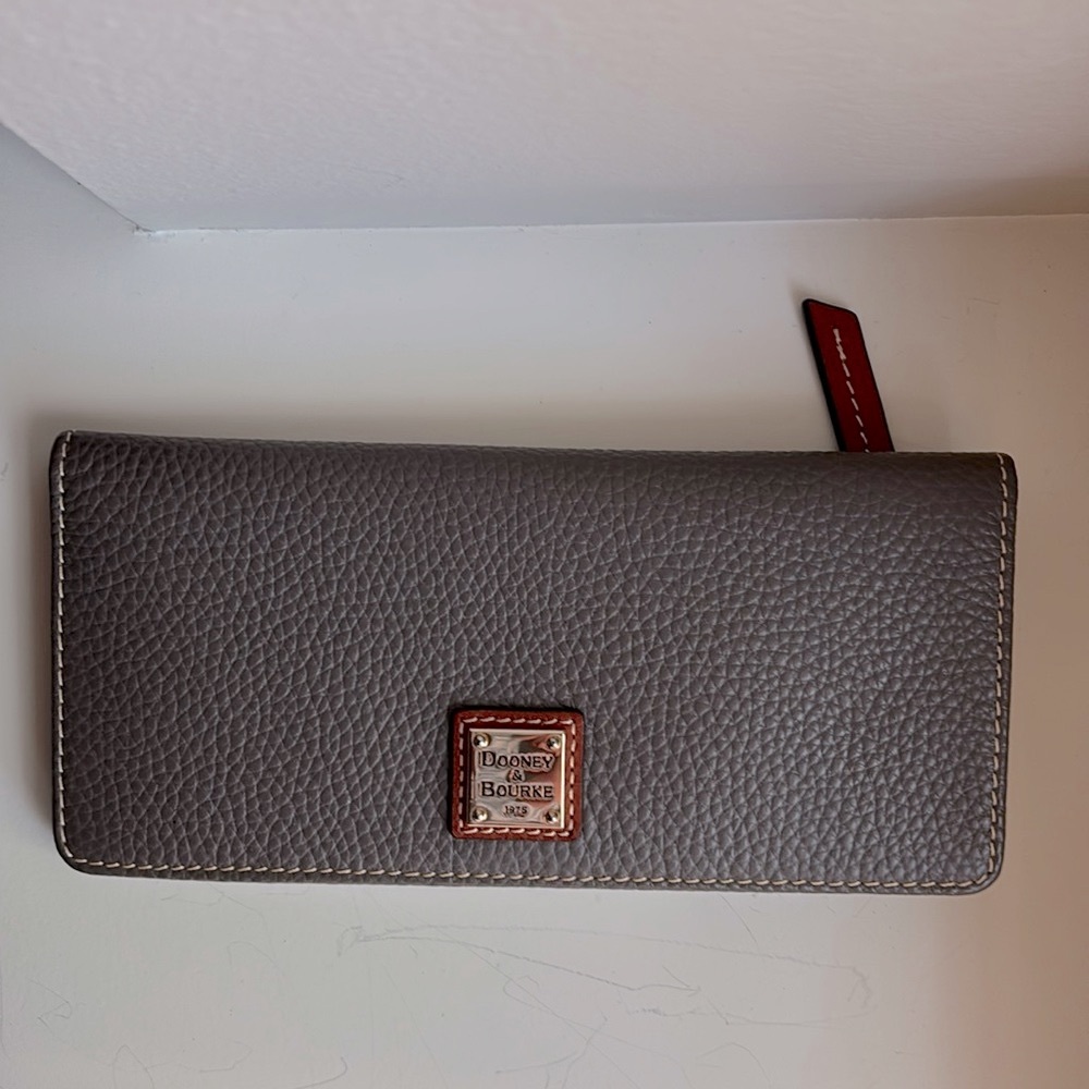 Dooney & Bourke Slim Continental Wallet